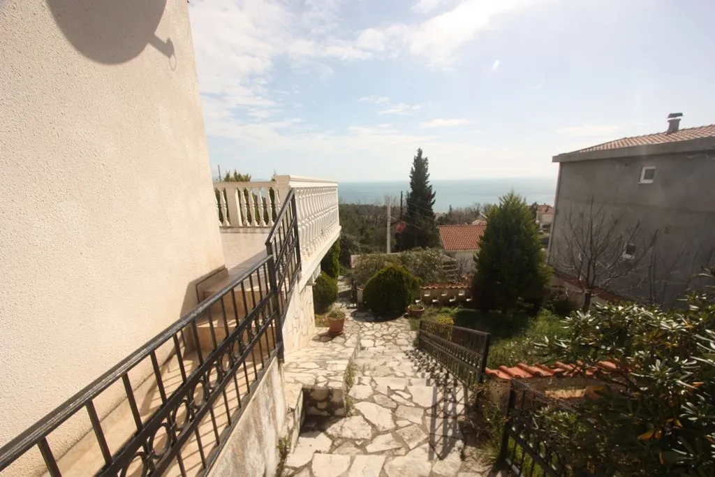 Sale, house, 189m², Sutomore, Bar