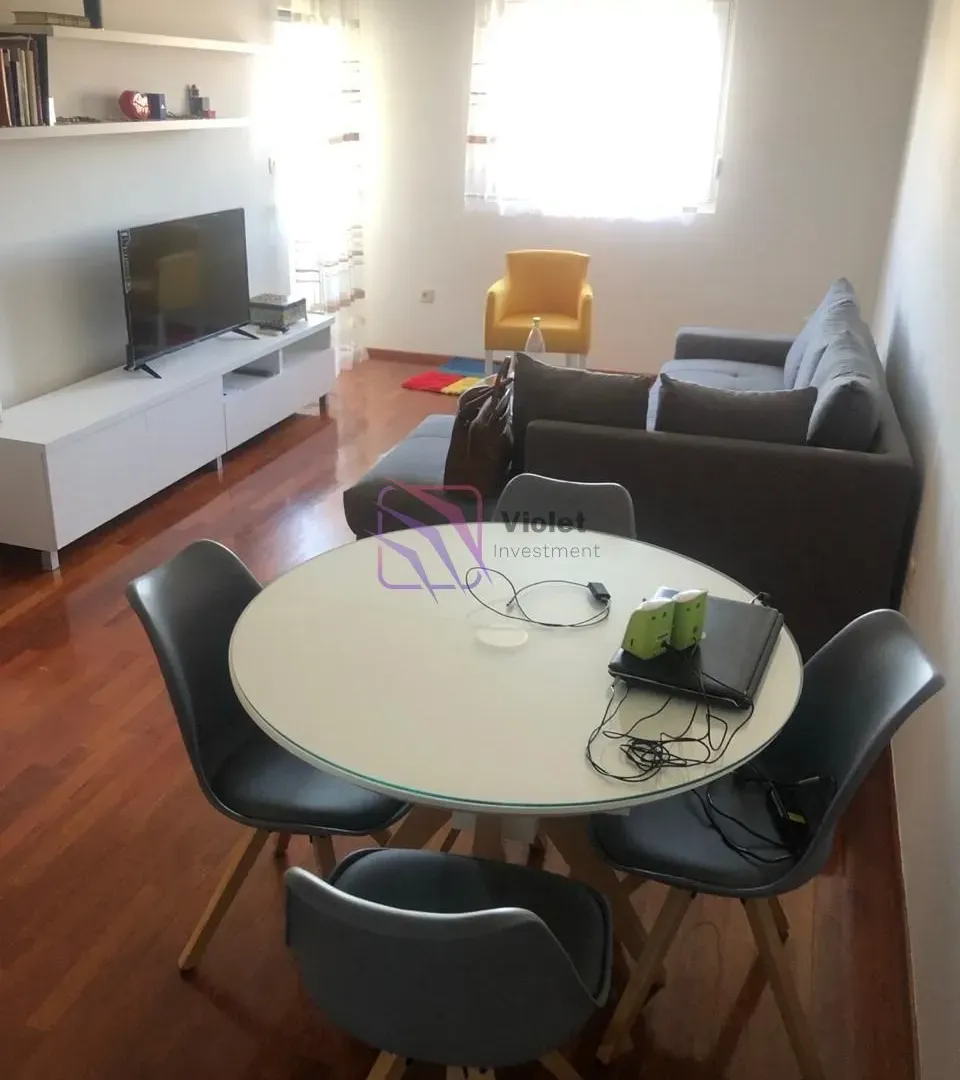 Izdavanje, jednosoban stan, 45m², Stari Aerodrom, Podgorica