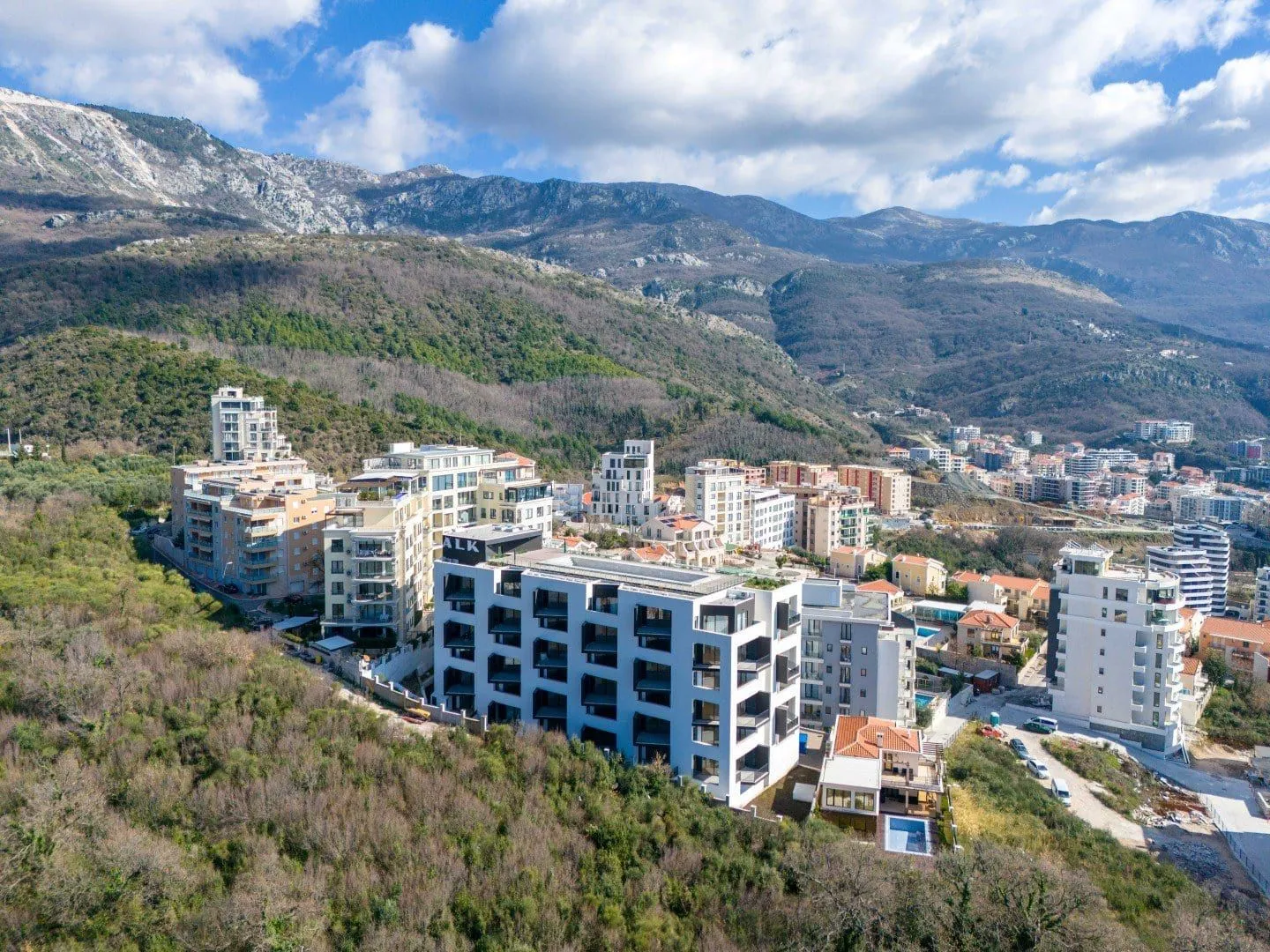 Sale, one bedroom apartment, 60m², Bečići, Budva
