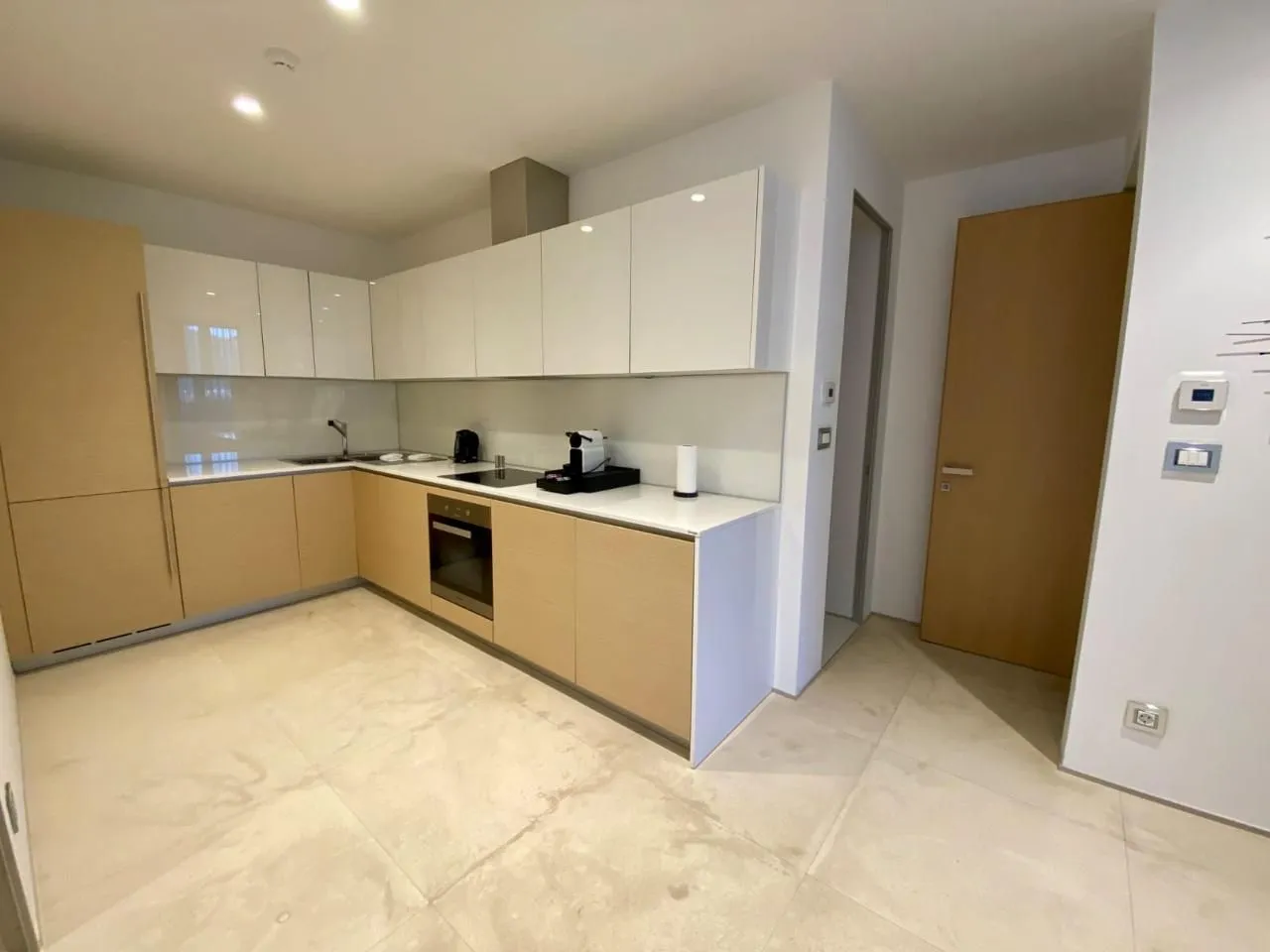 Prodaja, dvosoban stan, 108m², Zavala, Budva