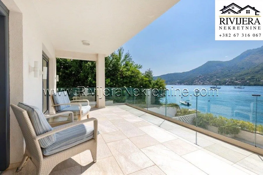 Sale, house, 423m², Lepetani, Tivat