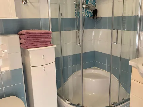 Rent, one bedroom apartment, 462m², Savina, Herceg Novi - image 12