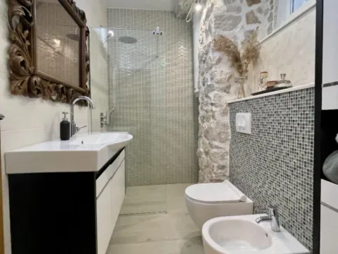 Prodaja, kuća, 114m², Prčanj, Kotor - image 3