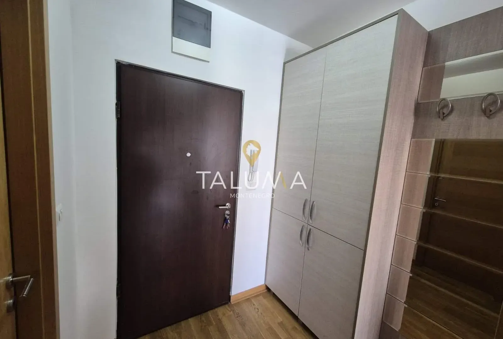 Izdavanje, jednosoban stan, 43m², City Kvart, Podgorica
