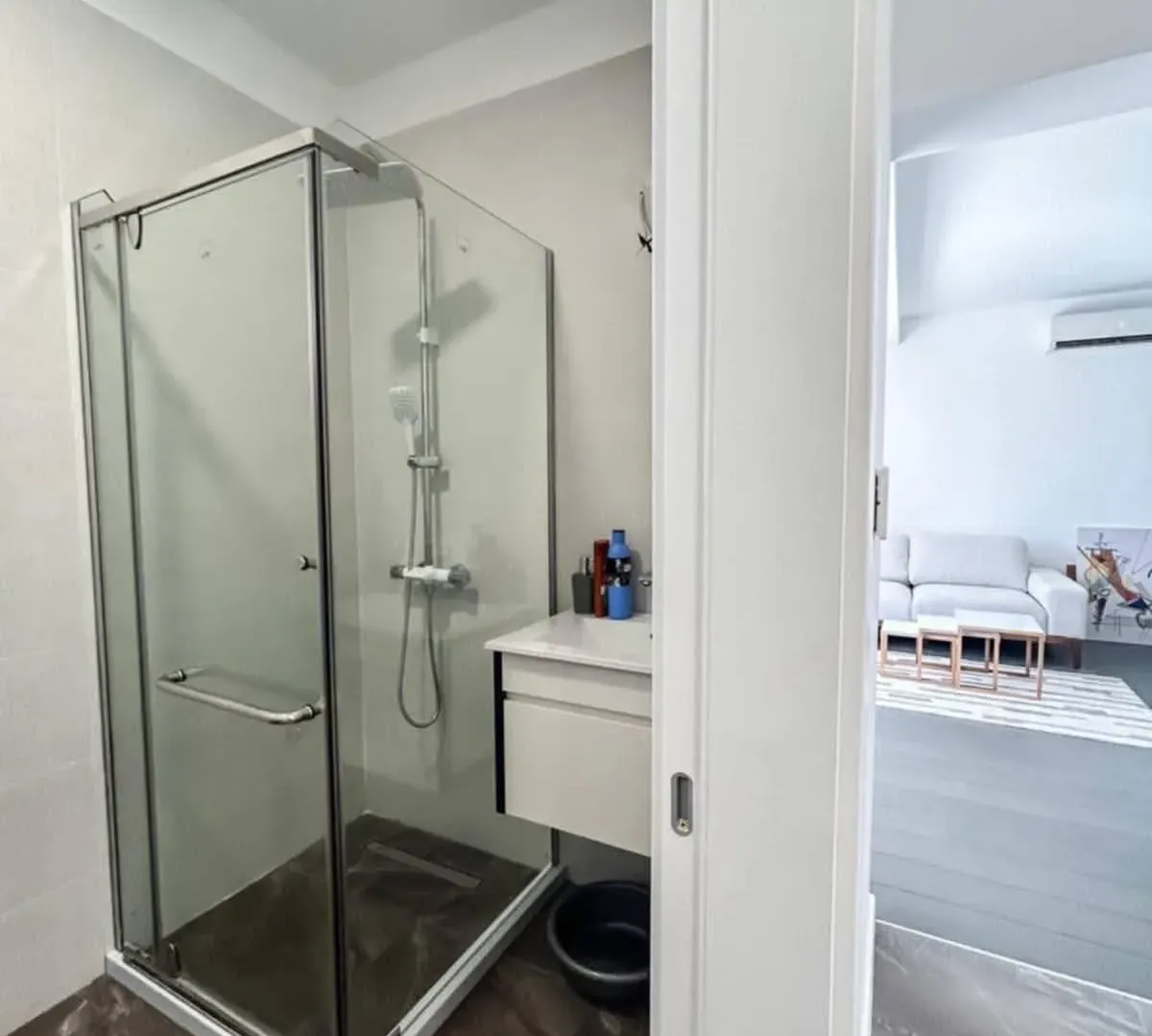 Izdavanje, dvosoban stan, 72m², Donja Lastva, Tivat