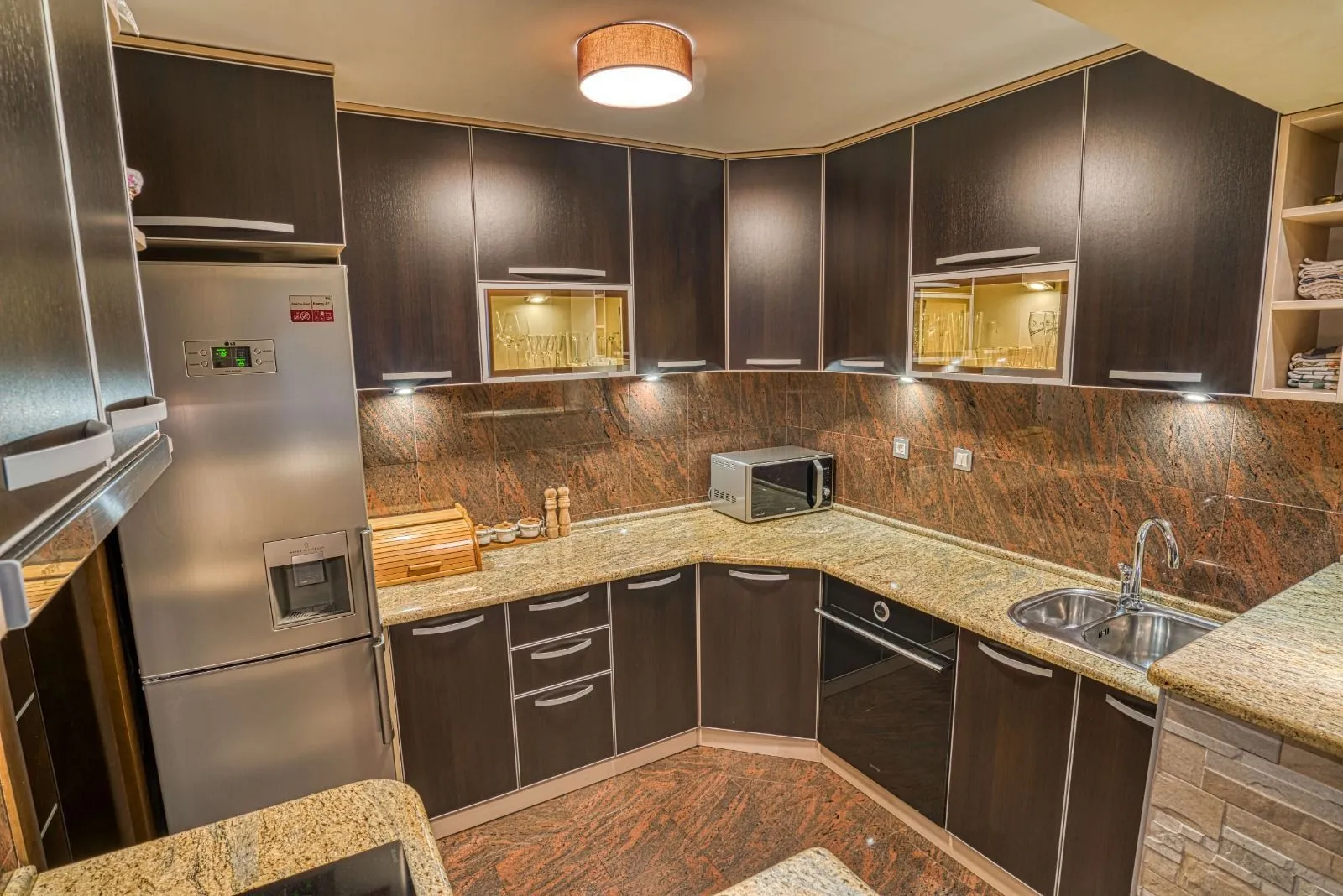 Sale, four bedroom apartment, 188m², Budva, Crna Gora