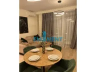 Izdavanje, trosoban stan, 70m², Savski Venac, Beograd - image 1