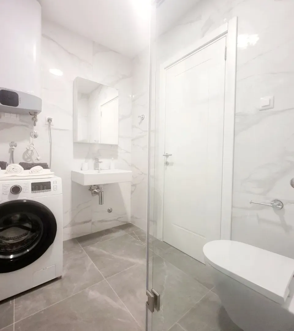 Prodaja, dvosoban stan, 69m², Centar, Budva