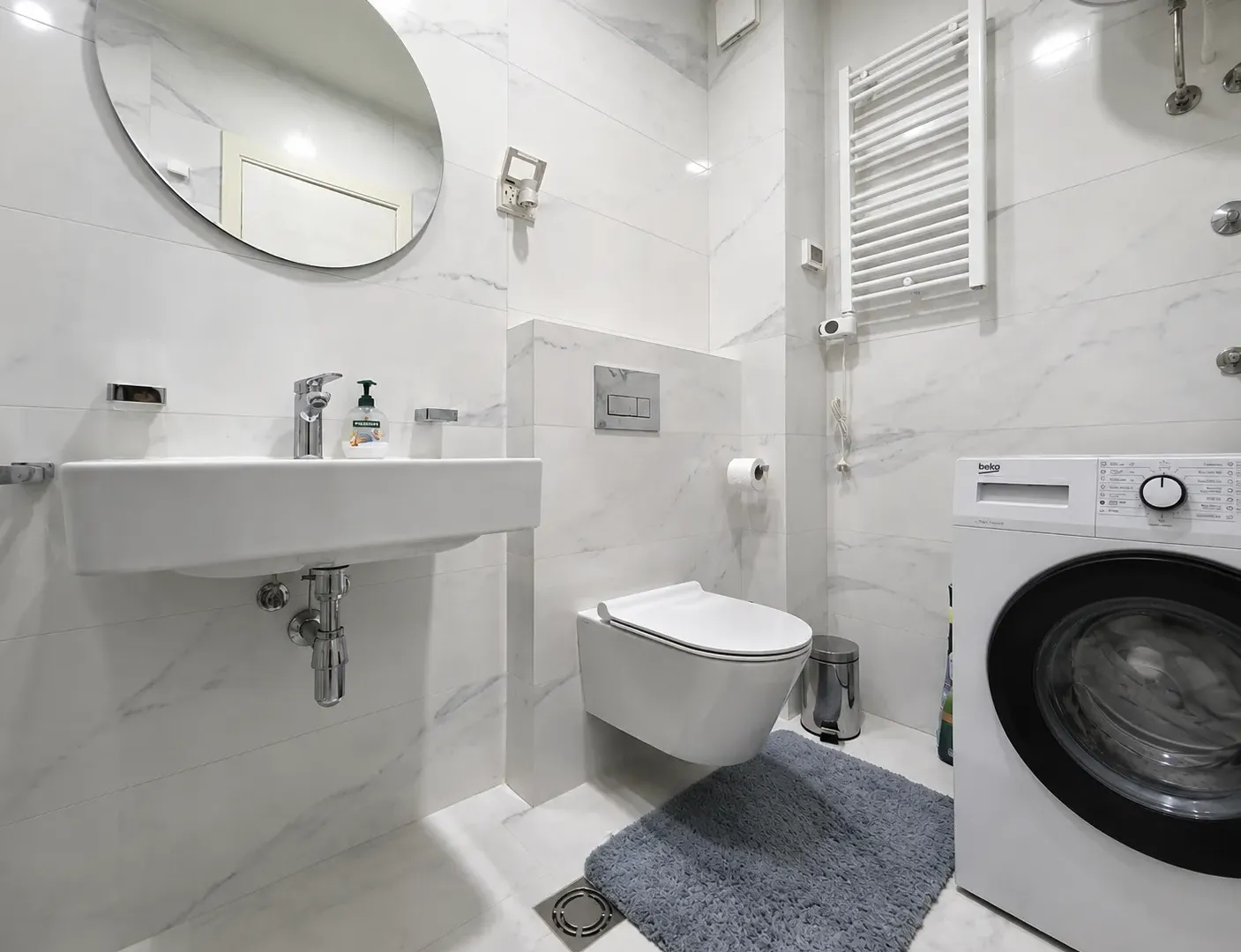 Izdavanje, jednosoban stan, 49m², Central Point, Podgorica