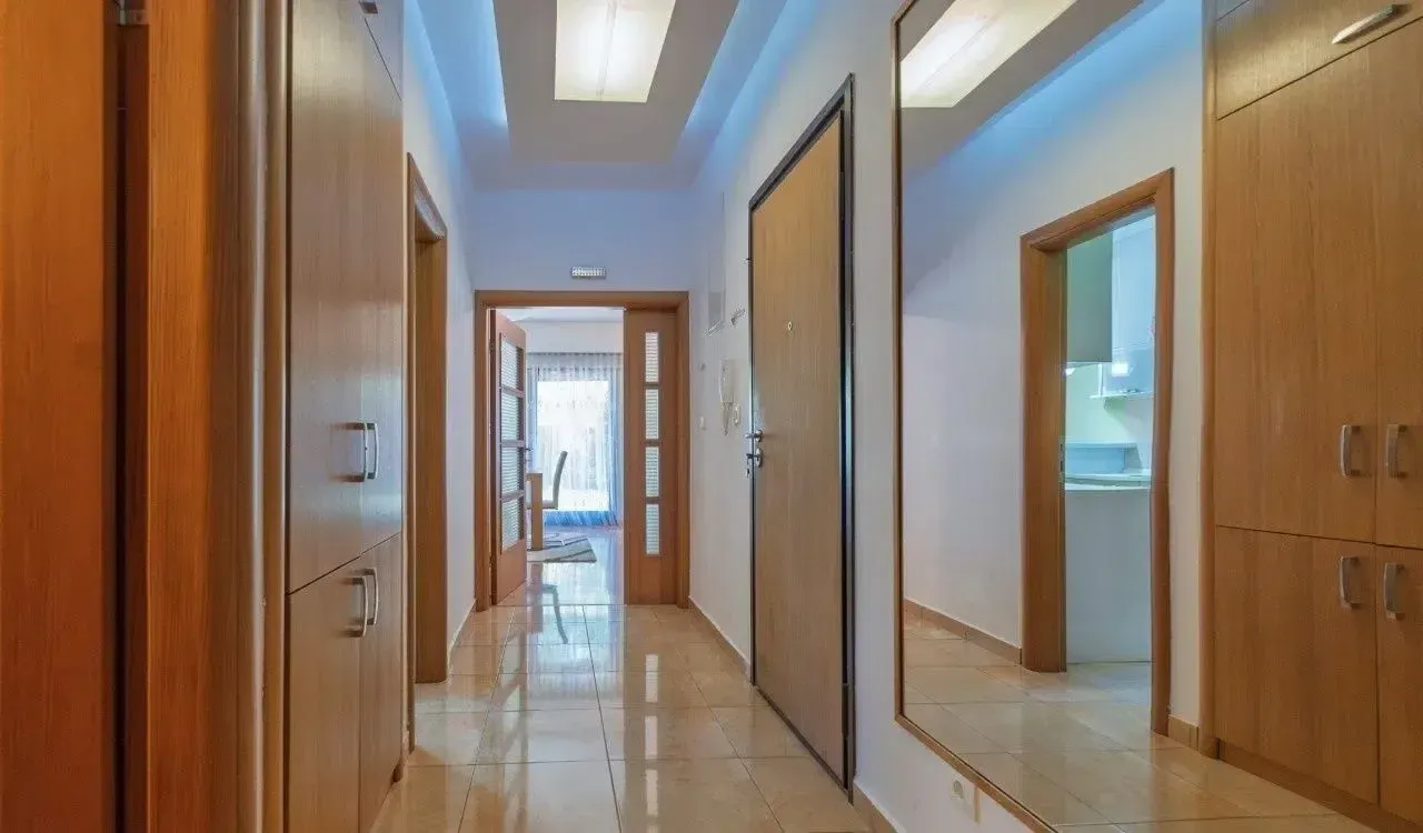 Prodaja, trosoban stan, 137m², Centar, Podgorica