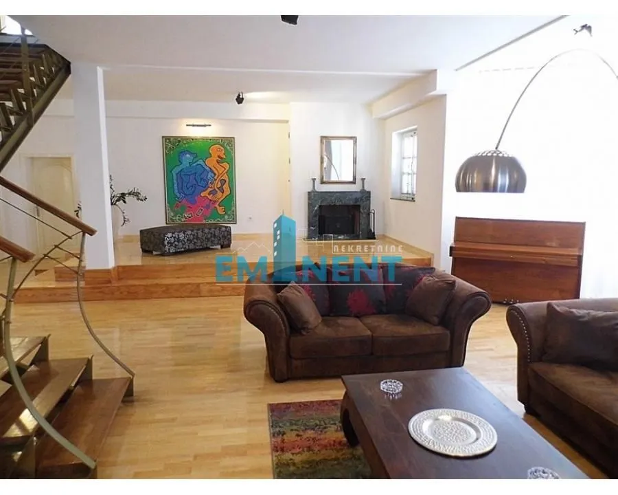 Izdavanje, kuća, 400m², Voždovac Sve Podlokacije, Beograd