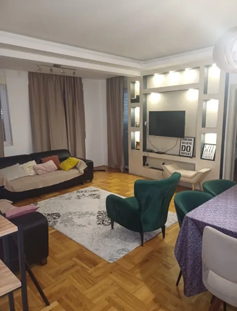 Izdavanje, dvosoban stan, 65m², Podgorica, Crna Gora