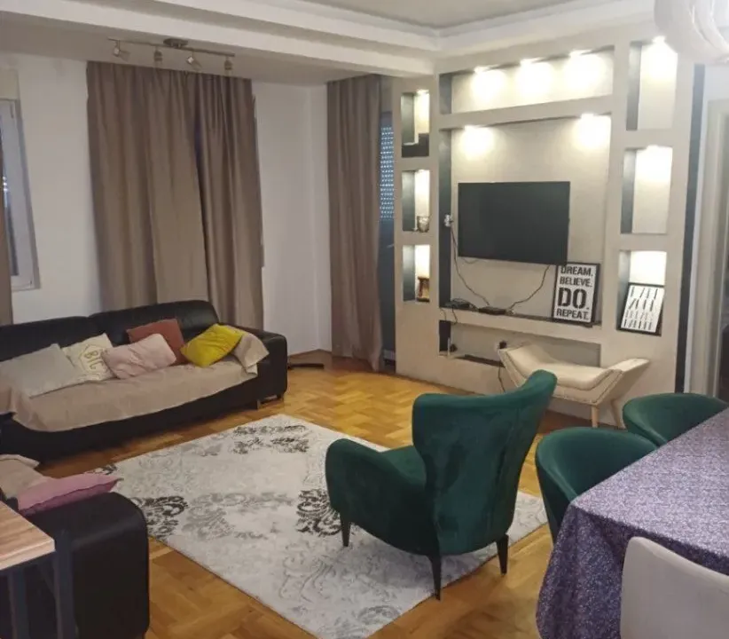 Izdavanje, dvosoban stan, 65m², Podgorica, Crna Gora