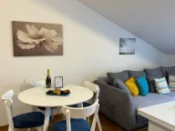 Izdavanje, jednosoban stan, 44m², Radovići, Tivat - image 1