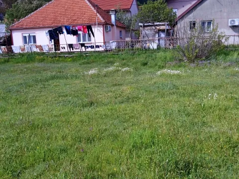 Prodaja, plac, 310m², Centar, Cetinje - image 2