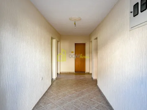 Sale, house, 303m², Konik, Podgorica - image 11