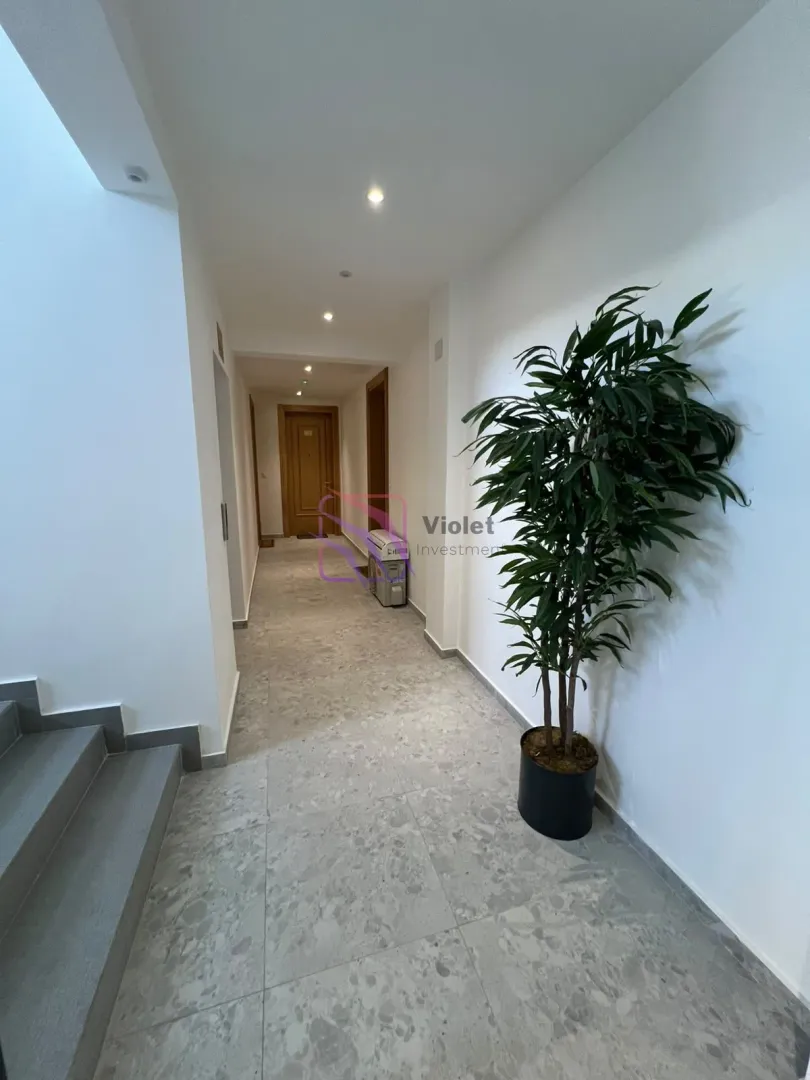 Prodaja, trosoban stan, 82m², Centar, Podgorica