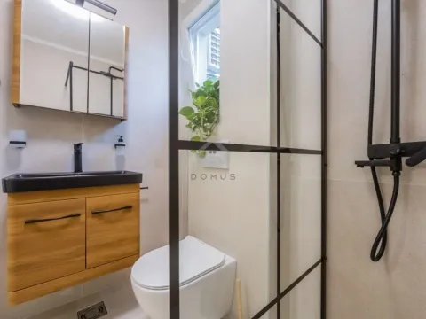 Izdavanje, kuća, 300m², Budva, Crna Gora - image 8