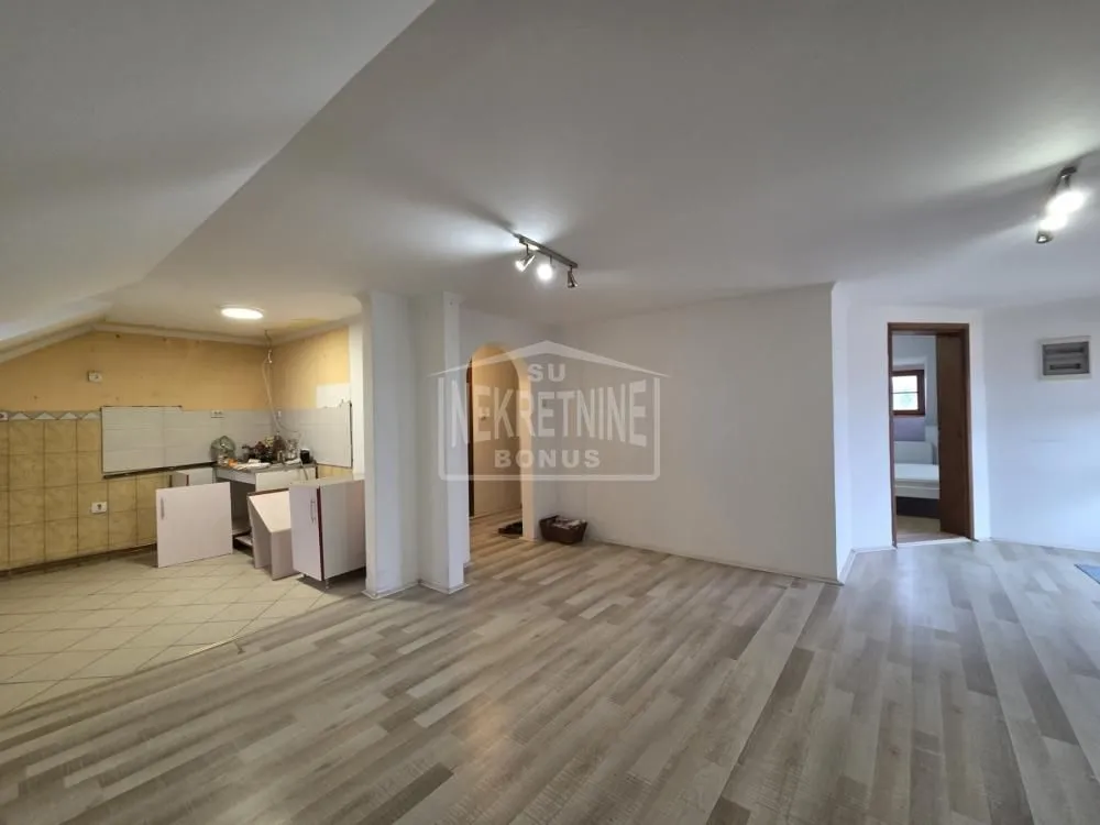 Prodaja, kuća, 170m², Bajmok, Subotica