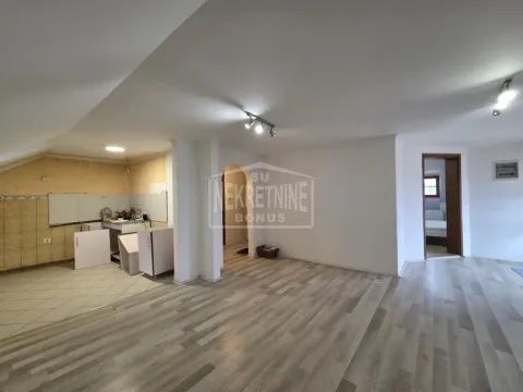 Prodaja, kuća, 170m², Bajmok, Subotica - image 5