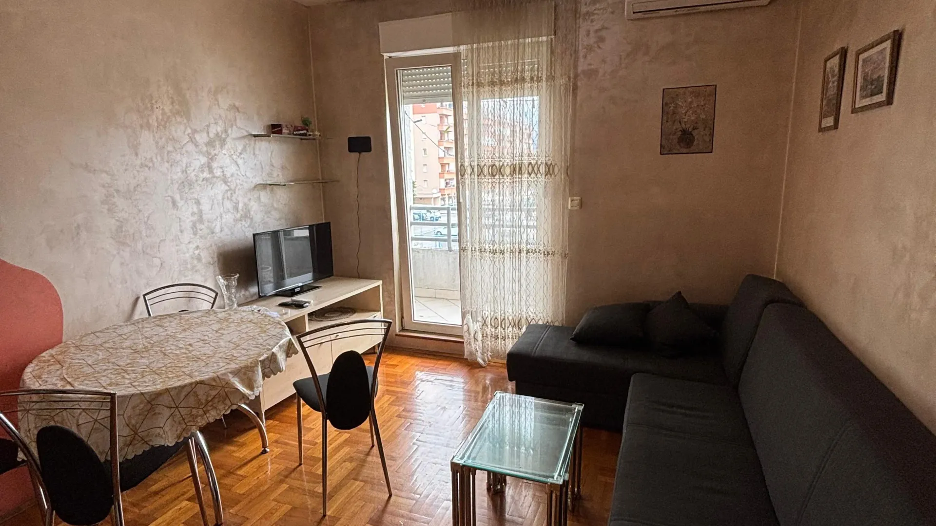 Rent, one bedroom apartment, 40m², Stari Aerodrom, Podgorica