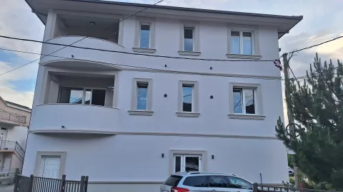 Prodaja, kuća, 400m², Zelenika, Herceg Novi - image 1