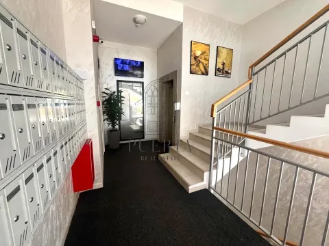 Rent, one bedroom apartment, 49m², City Kej, Podgorica - image 14