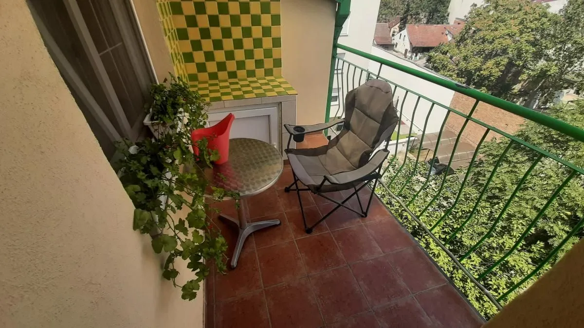 Prodaja, dvosoban stan, 48m², Centar, Novi Sad