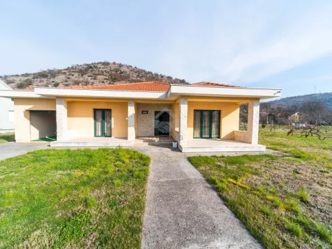 Prodaja, kuća, 200m2, Rogami, Podgorica Prodaja, kuća, 200m2, Rogami, Podgorica