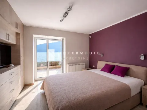Prodaja, četvorosoban stan, 106m², Centar, Herceg Novi - image 7