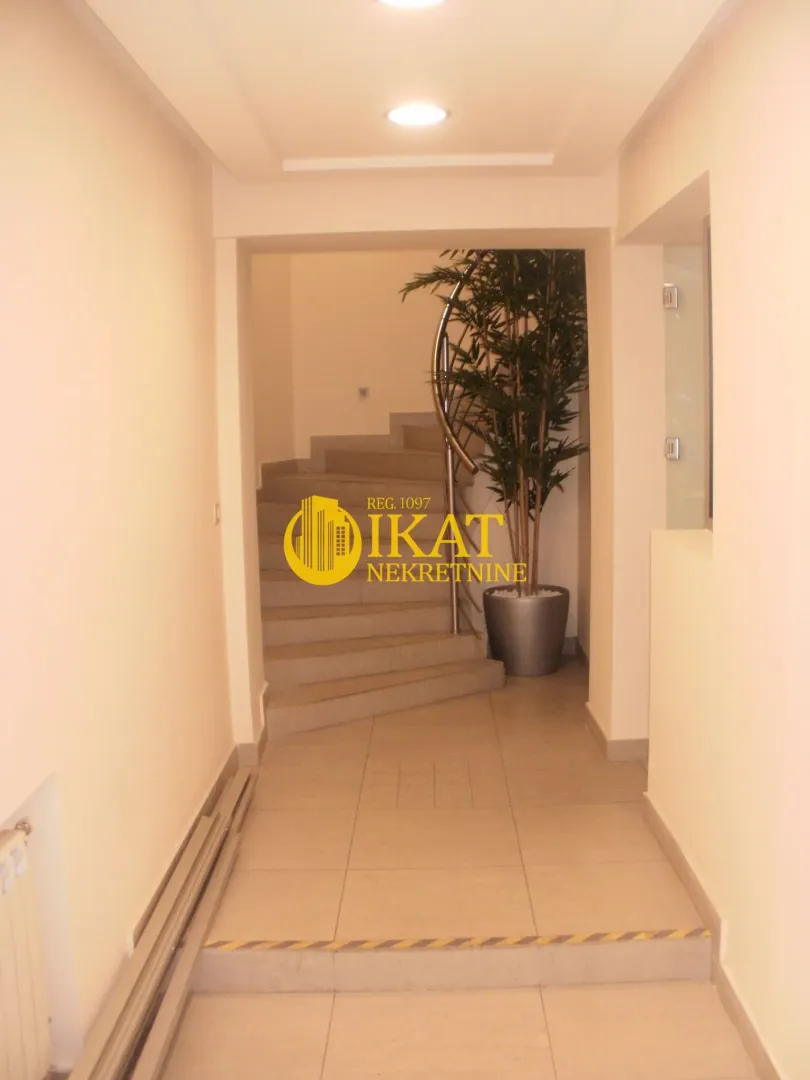 Rent, office space, 216m², Stari Grad, Beograd