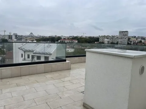 Sale, apartment, 357m², Dušanovac, Voždovac Sve Podlokacije - image 13