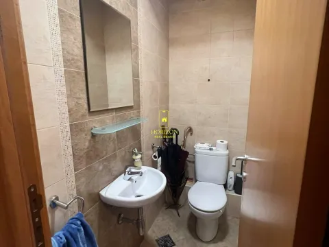 Prodaja, dvosoban stan, 70m², Stari Aerodrom, Podgorica - image 7