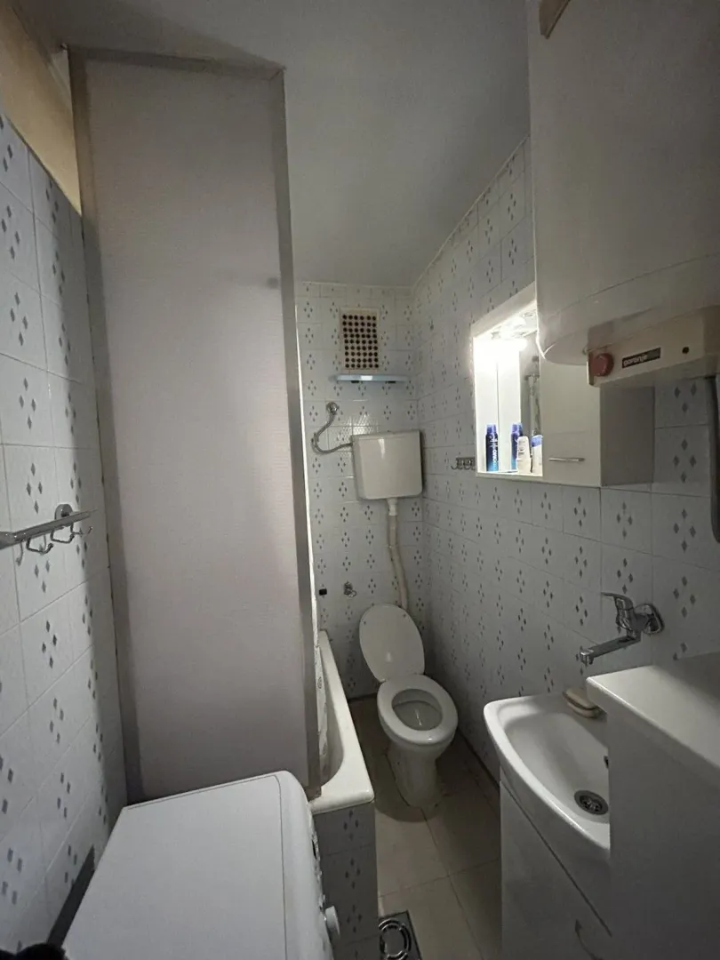Izdavanje, dvosoban stan, 46m², Preko Morače, Podgorica