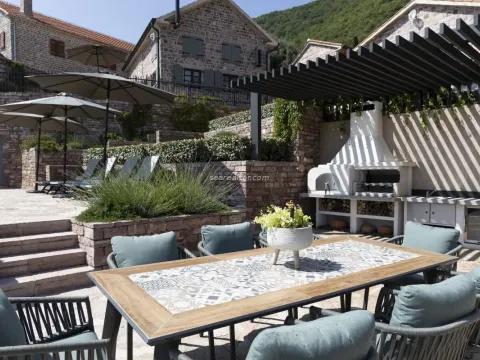 Prodaja, kuća, 293m², Tivat, Crna Gora - image 5