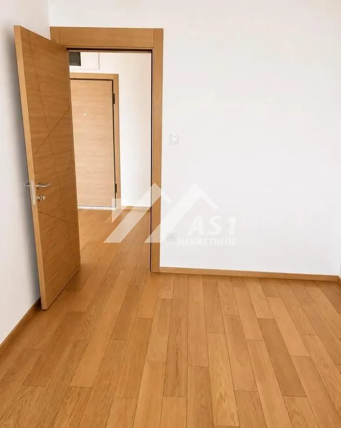 Izdavanje, dvosoban stan, 48m², Grbavica, Novi Sad Sve Podlokacije