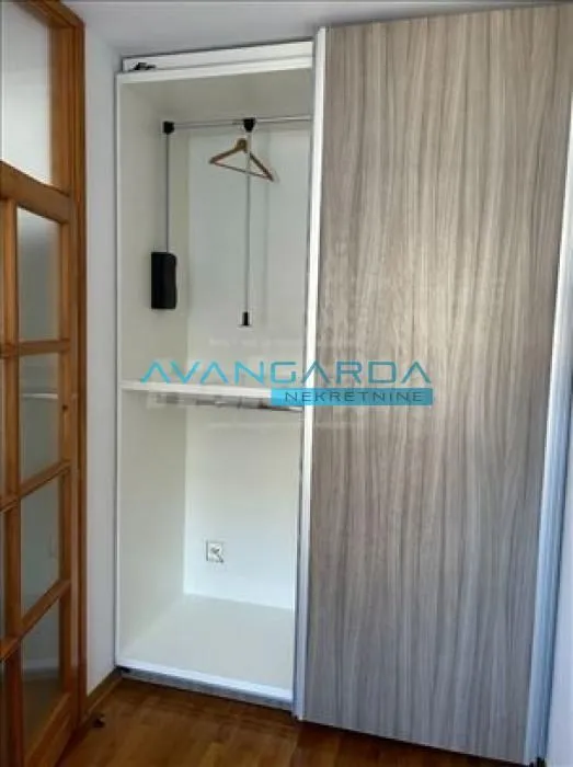 Rent, apartment, 45m², Južni Bulevar, Vračar Sve Podlokacije