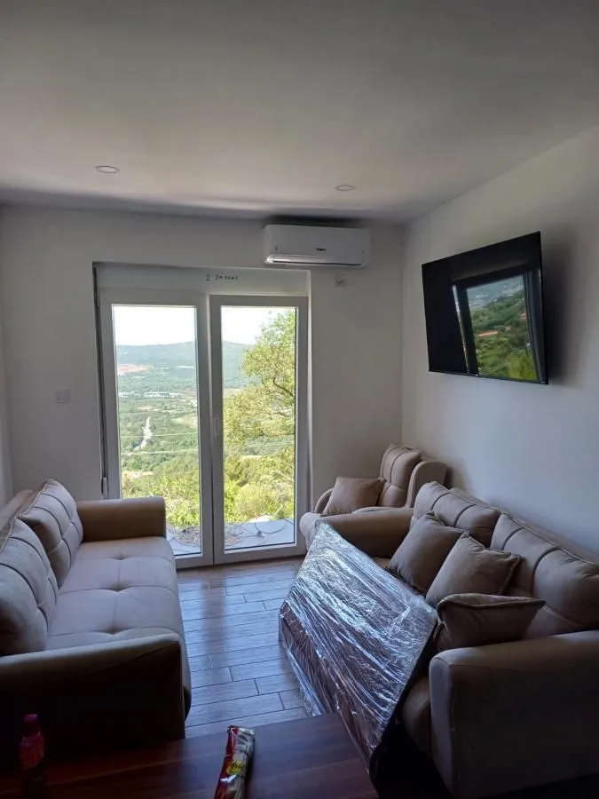 Prodaja, plac, 1700m², Kavač, Kotor