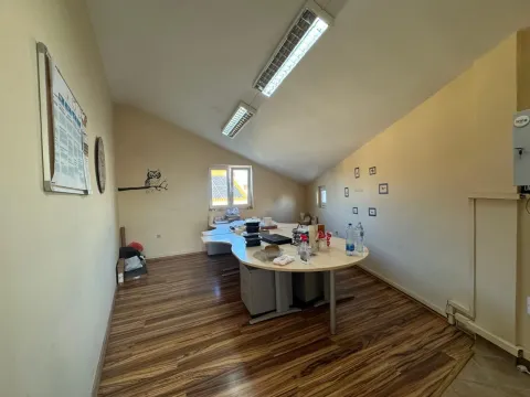 Rent, office space, 120m², Gornja Gorica, Podgorica - image 3