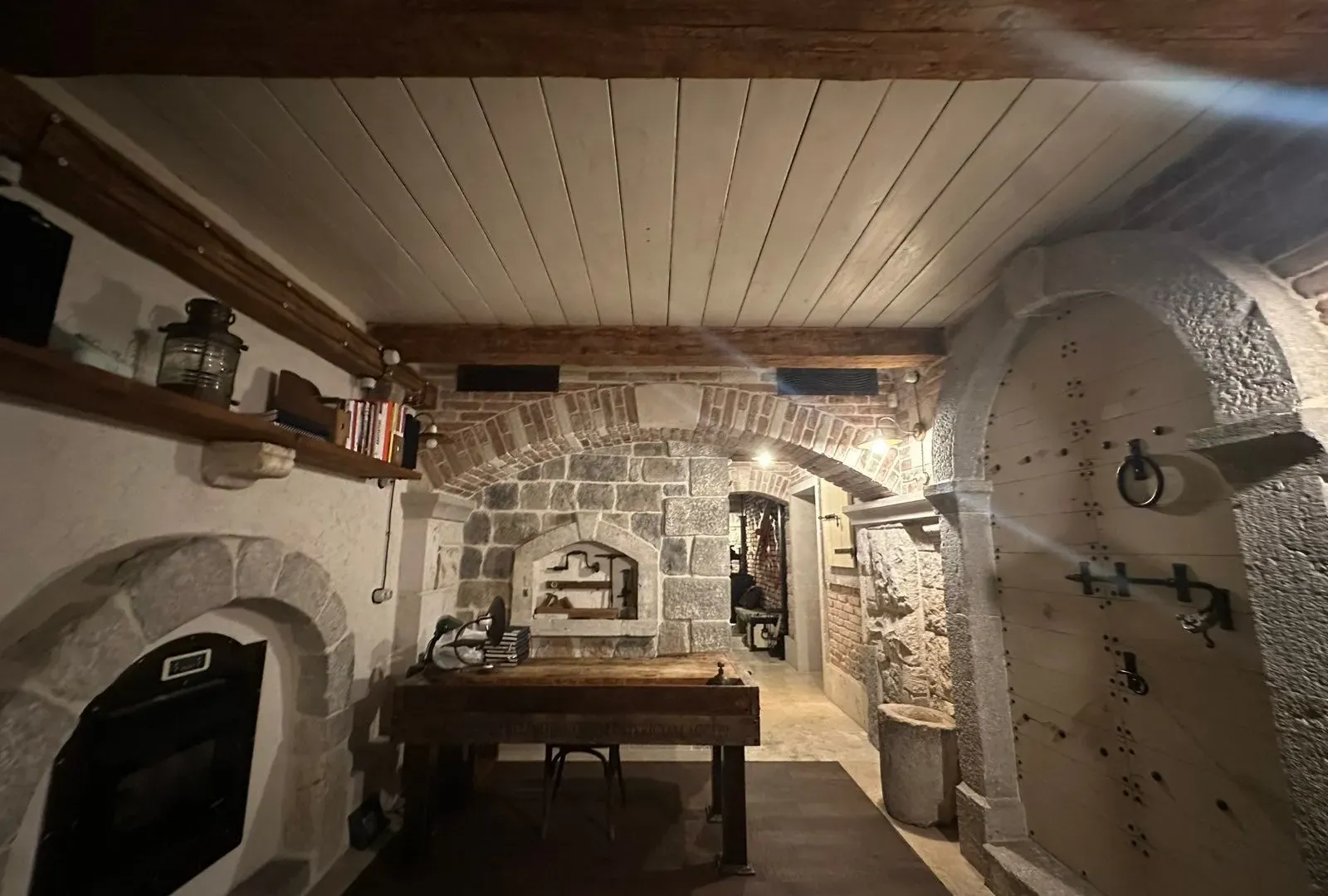 Izdavanje, poslovni prostor, 42m², Centar, Podgorica