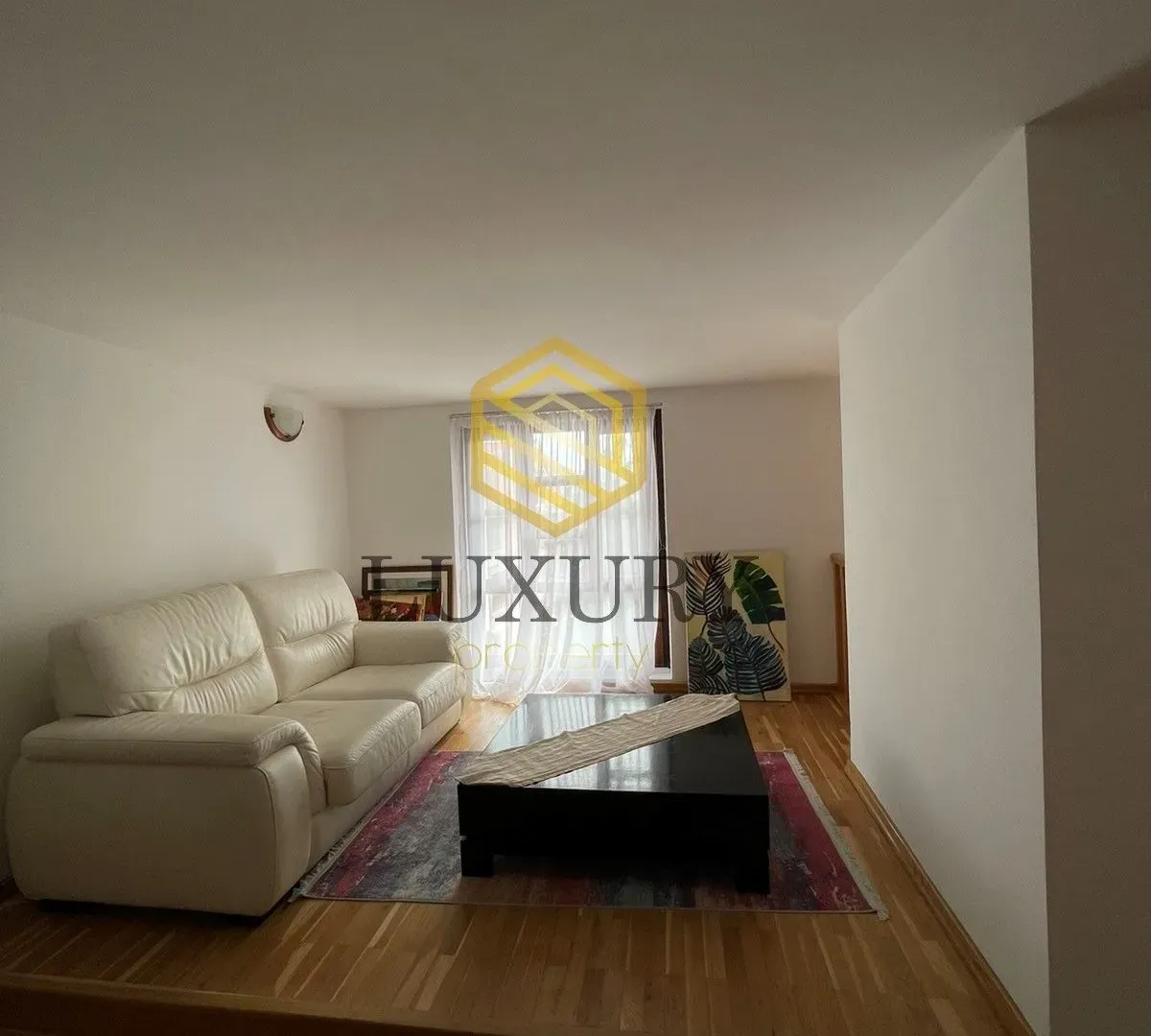 Rent, house, 280m², Centar, Podgorica