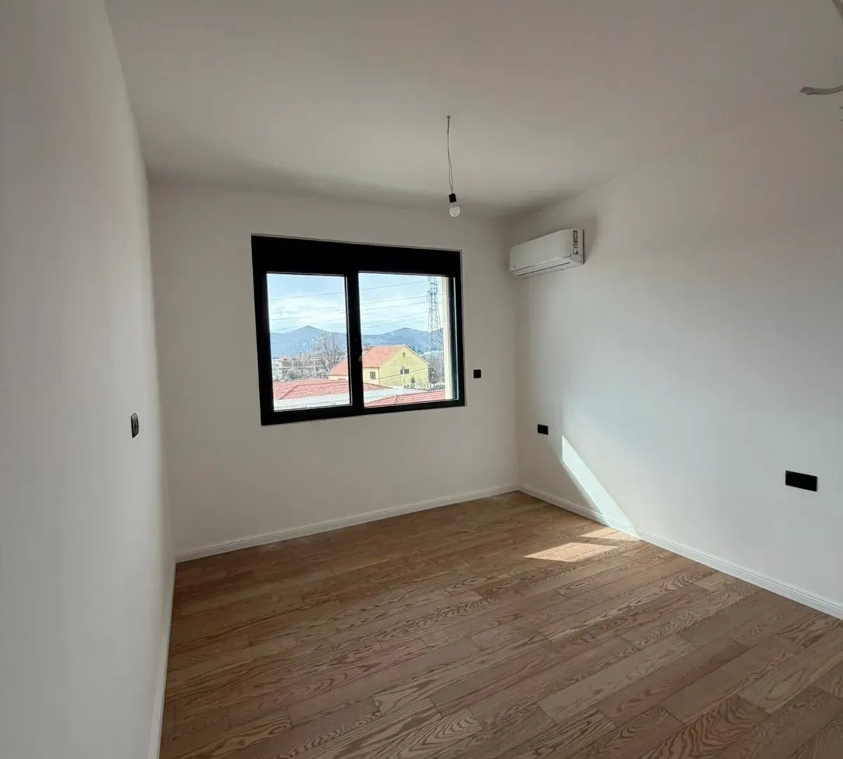 Prodaja, dvosoban stan, 84m², Donja Gorica, Podgorica