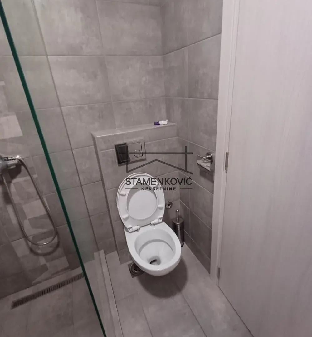 Prodaja, dvosoban stan, 43m², Salajka, Novi Sad Sve Podlokacije