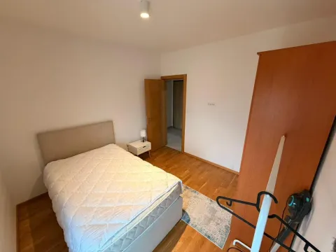 Izdavanje, jednosoban stan, 42m², Blok 9, Podgorica - image 9