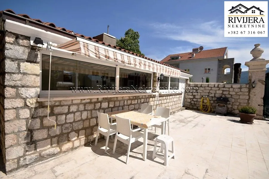 Prodaja, kuća, 234m², Baošići, Herceg Novi