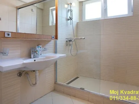 Sale, one bedroom apartment, 33m², Autokomanda, Voždovac Sve Podlokacije - image 5