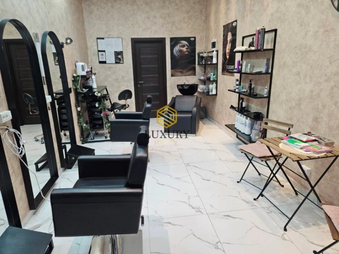 Izdavanje, poslovni prostor, 23m², Ljubović, Podgorica