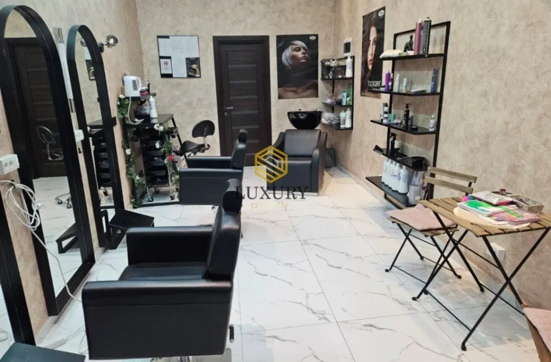 Rent, office space, 23m², Ljubović, Podgorica