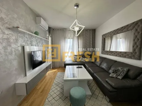 Izdavanje, dvosoban stan, 65m², Stari Aerodrom, Podgorica - image 3