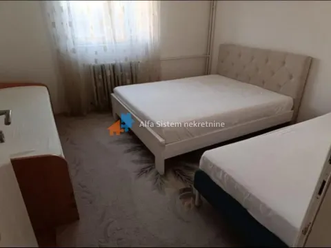 Izdavanje, trosoban stan, 80m², Savski Venac, Beograd - image 8